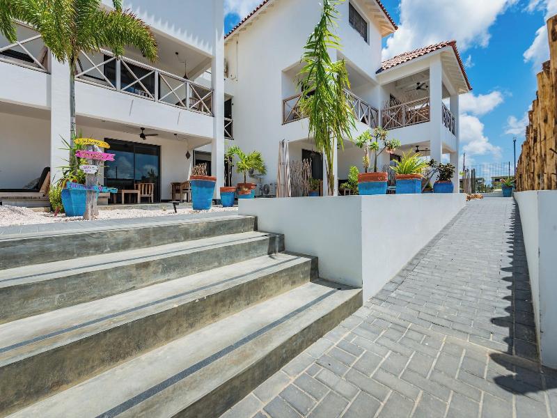 Bloozz Resort Bonaire image