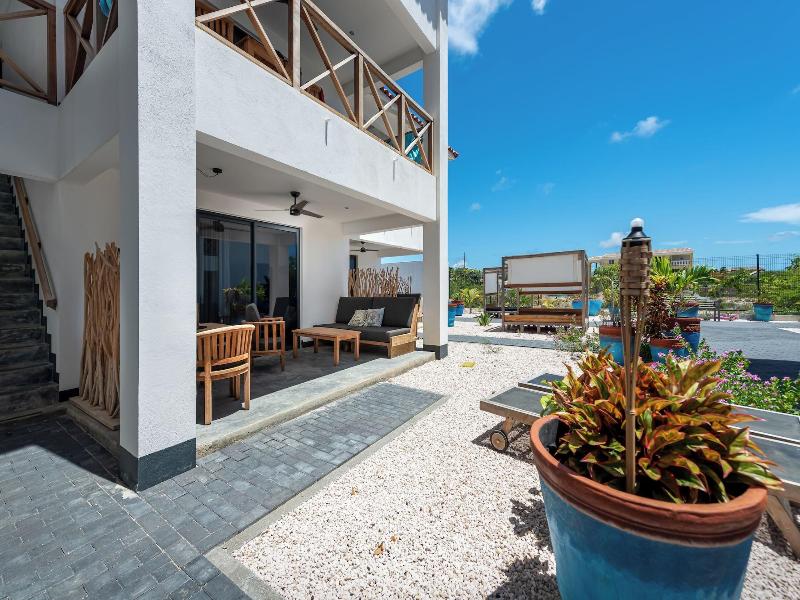 Bloozz Resort Bonaire image