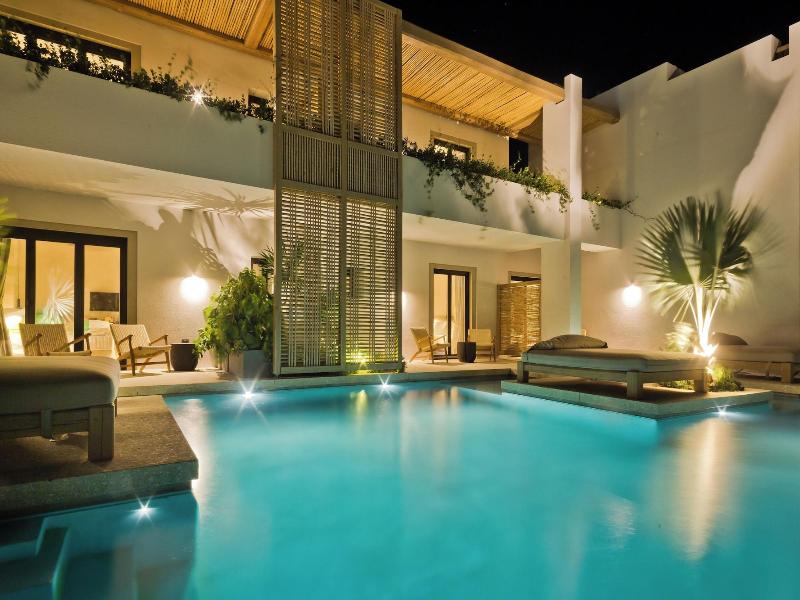 Almi Luxury Rooms image