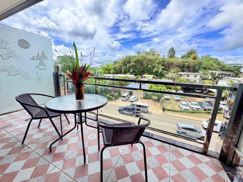 Crown Royale Hotel Lounge image