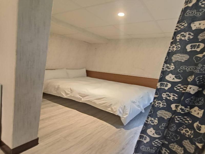 New Lion City Hotel image