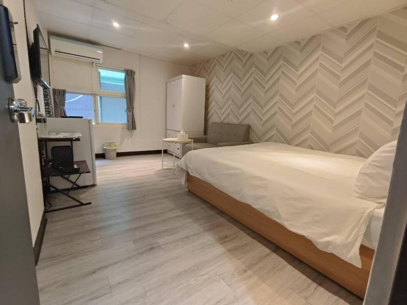 New Lion City Hotel image