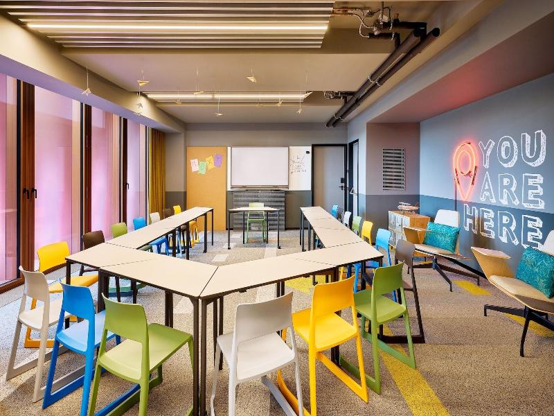 Moxy Luxembourg Airport image
