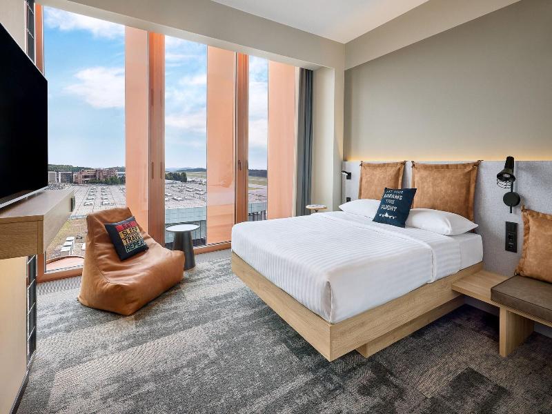 Moxy Luxembourg Airport image