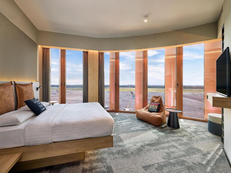 Moxy Luxembourg Airport image