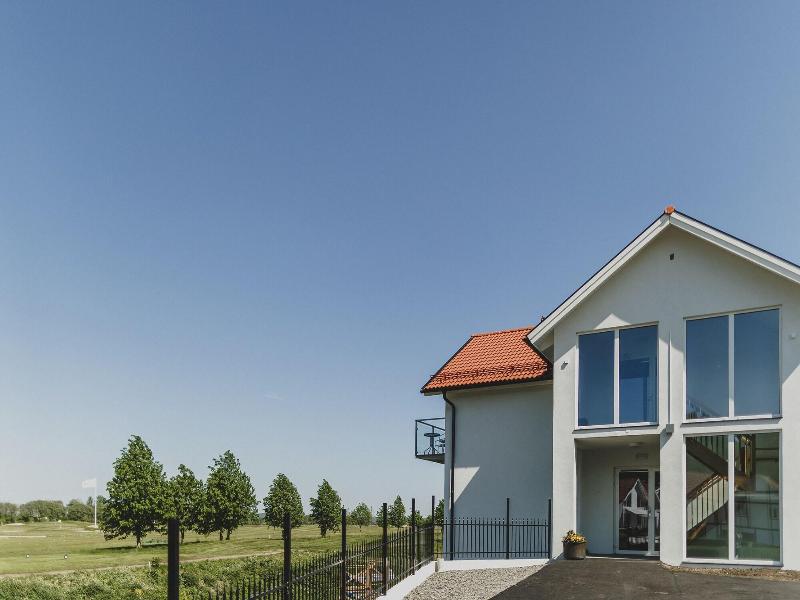 Lydinge Resort image