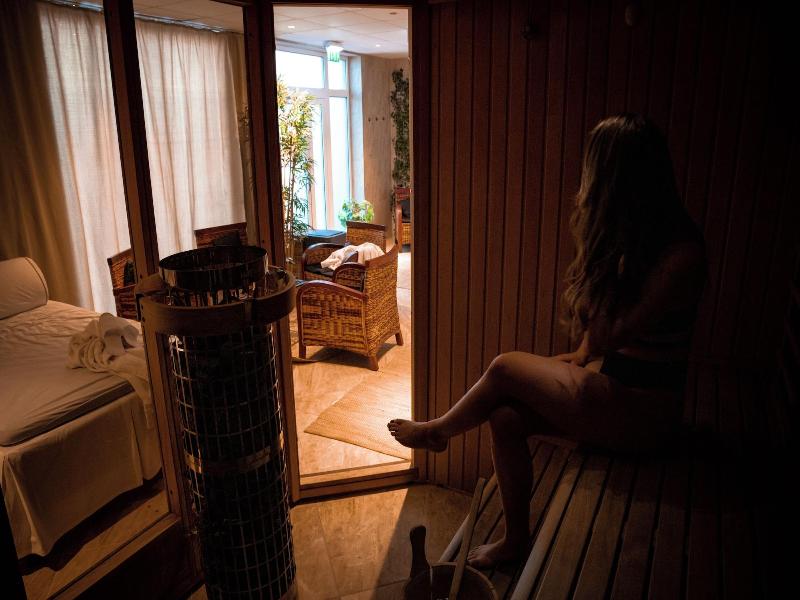 Lydinge Resort image