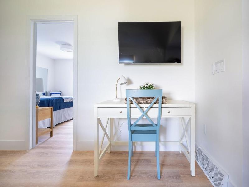 Marina Bay Cottages image