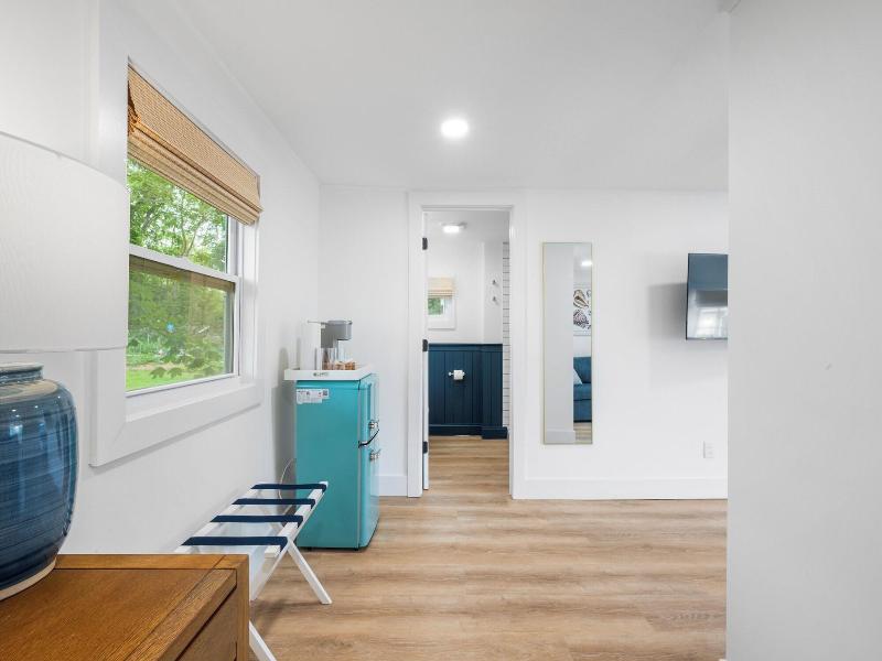 Marina Bay Cottages image