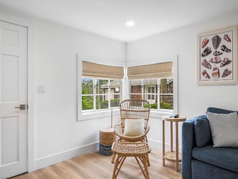 Marina Bay Cottages image