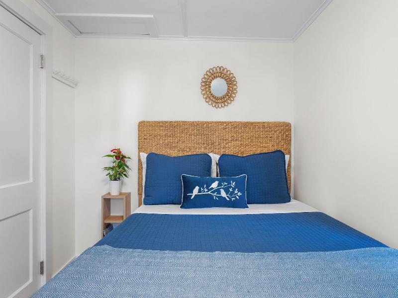 Marina Bay Cottages image