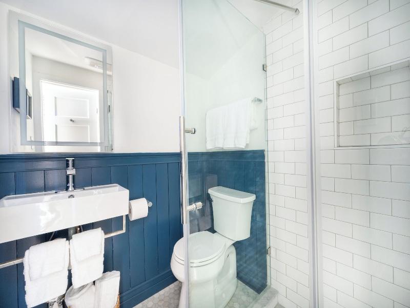 Marina Bay Cottages image