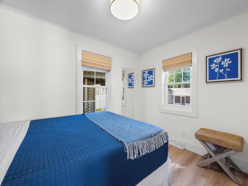 Marina Bay Cottages image