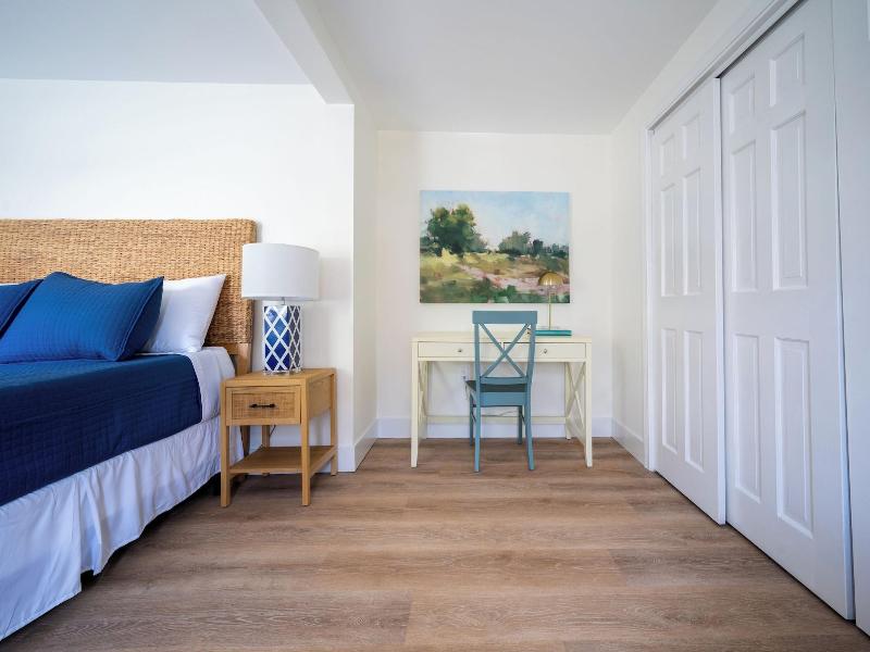 Marina Bay Cottages image