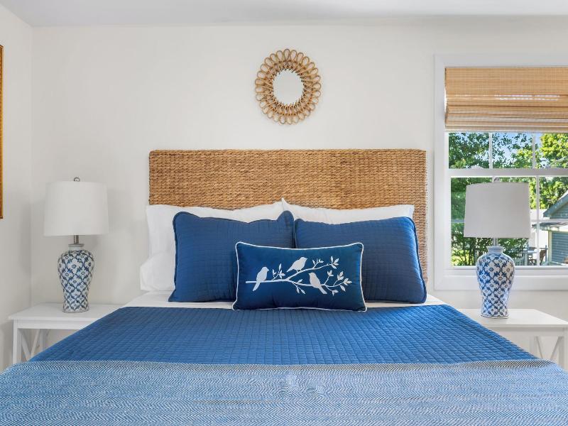 Marina Bay Cottages image