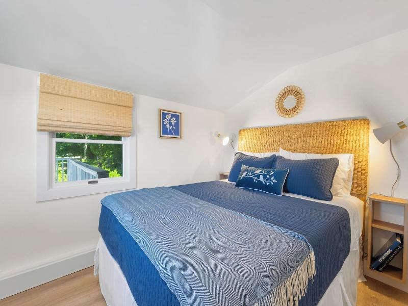 Marina Bay Cottages image