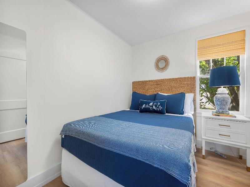Marina Bay Cottages image