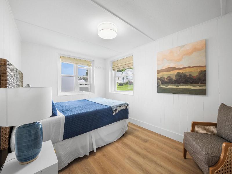 Marina Bay Cottages image