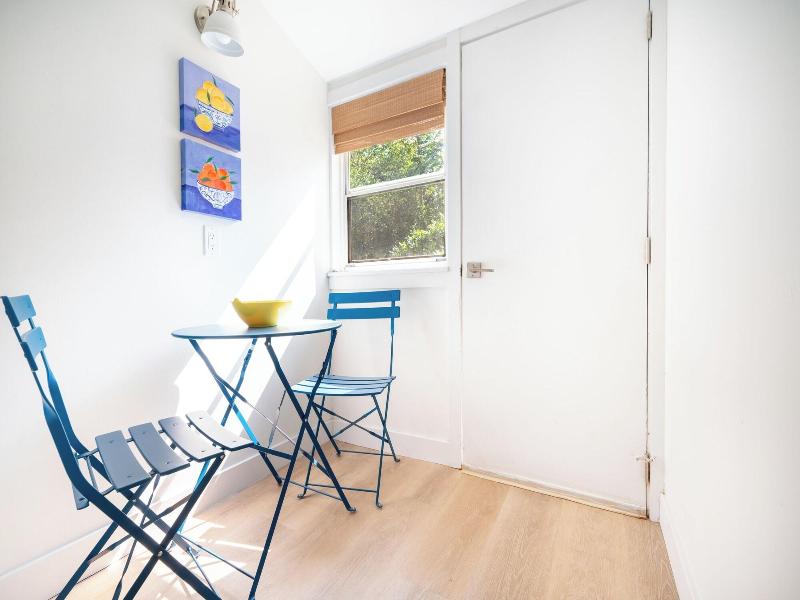 Marina Bay Cottages image