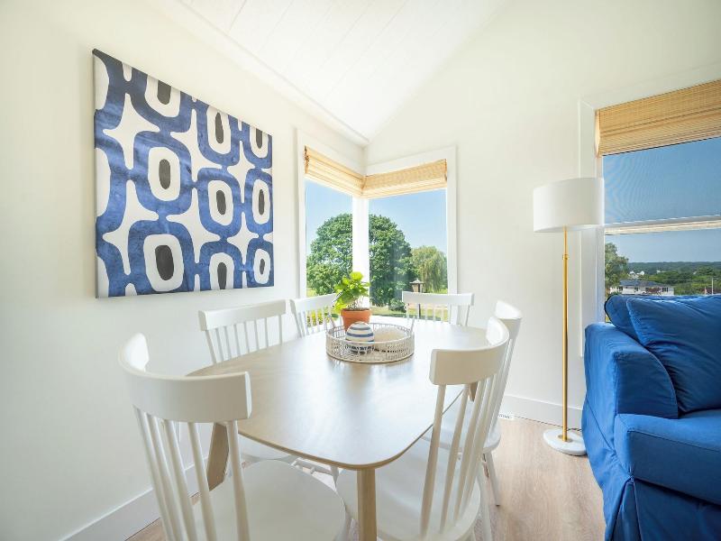 Marina Bay Cottages image