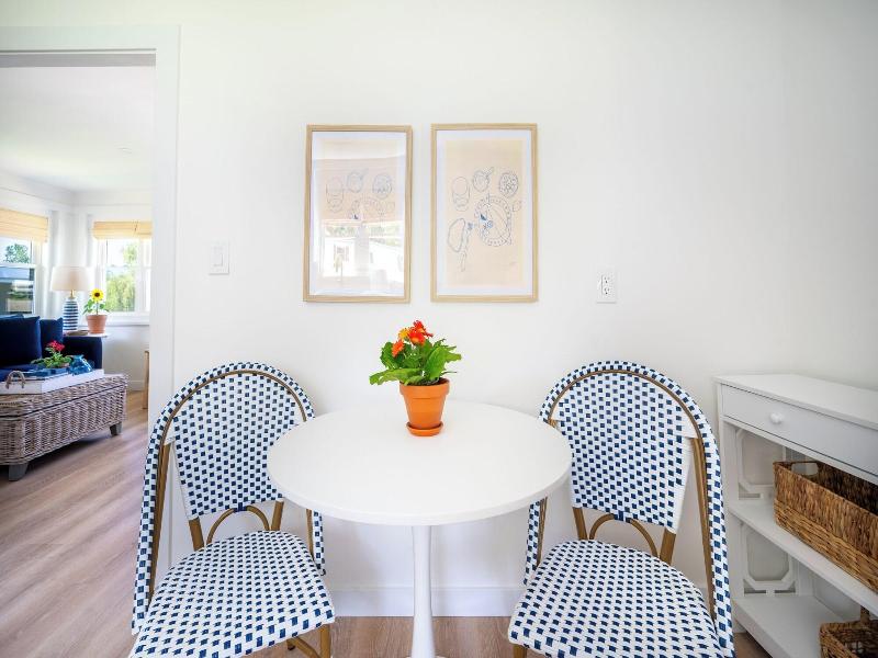 Marina Bay Cottages image