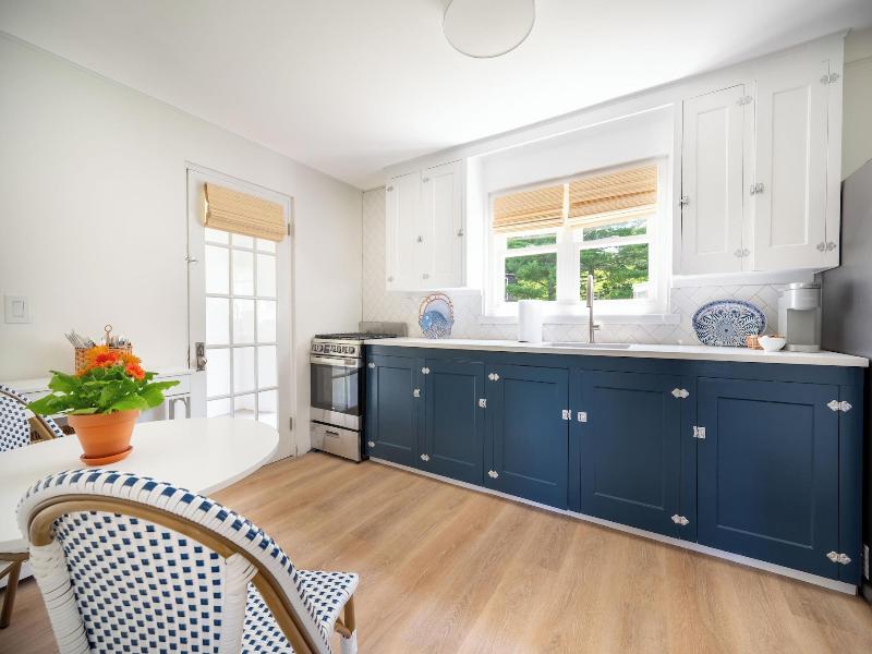 Marina Bay Cottages image