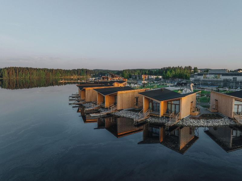 Bella Lake Resort image