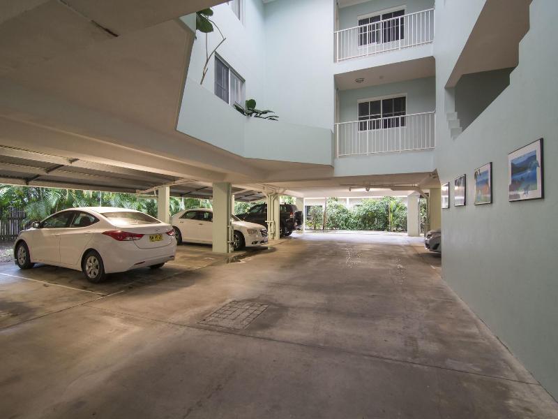 Port Douglas Outrigger Holiday Apartments image