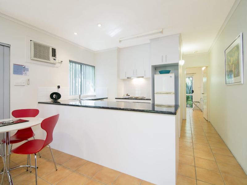 Port Douglas Outrigger Holiday Apartments image