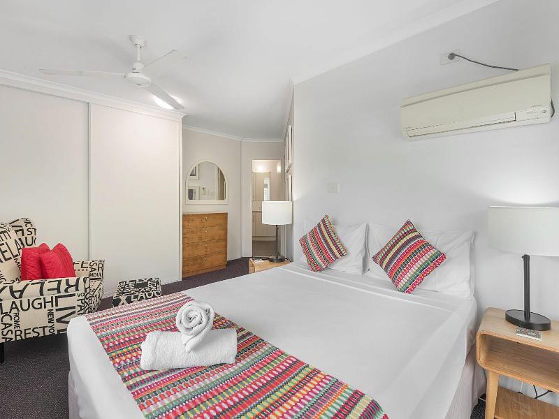 Port Douglas Outrigger Holiday Apartments image