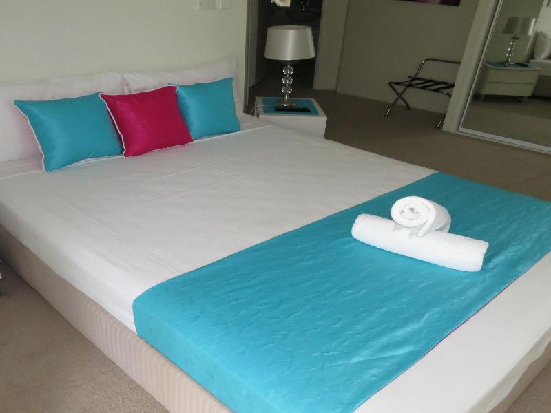 Port Douglas Outrigger Holiday Apartments image