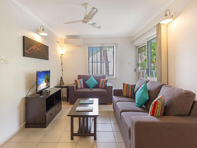 Port Douglas Outrigger Holiday Apartments image