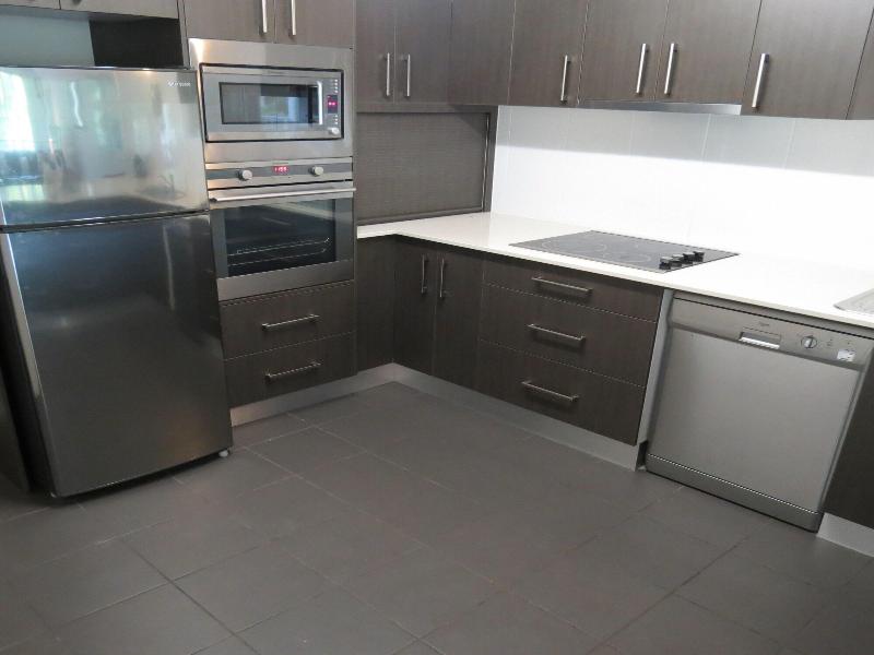 Port Douglas Outrigger Holiday Apartments image
