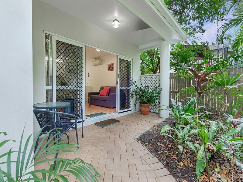 Port Douglas Outrigger Holiday Apartments image
