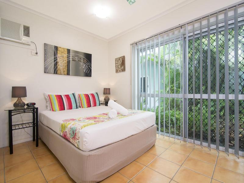 Port Douglas Outrigger Holiday Apartments image