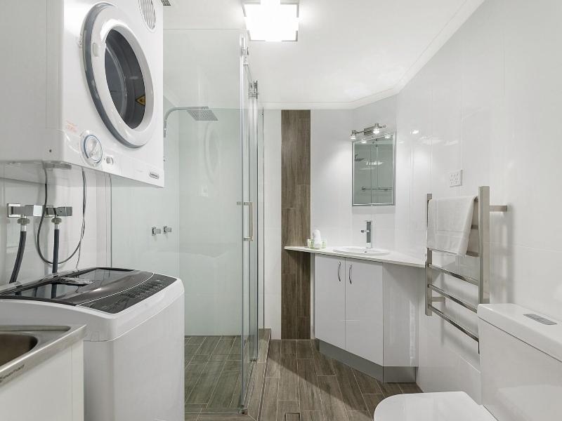 Port Douglas Outrigger Holiday Apartments image