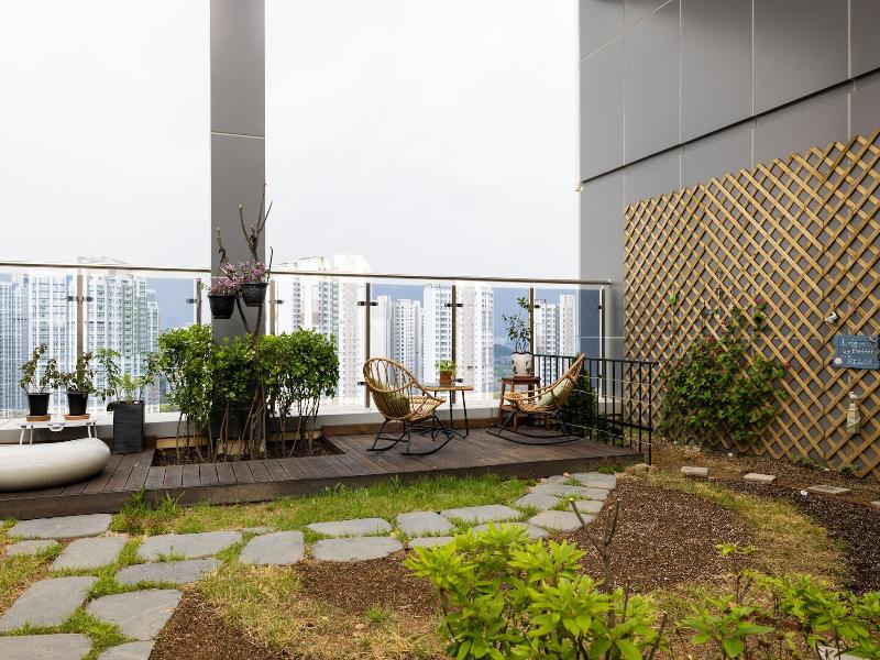 Grandbleu Hotel Residence image