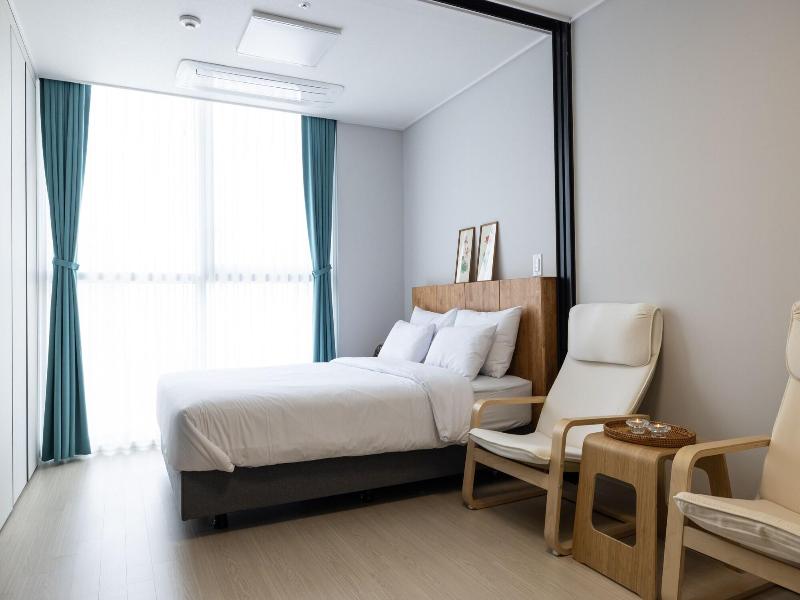 Grandbleu Hotel Residence image