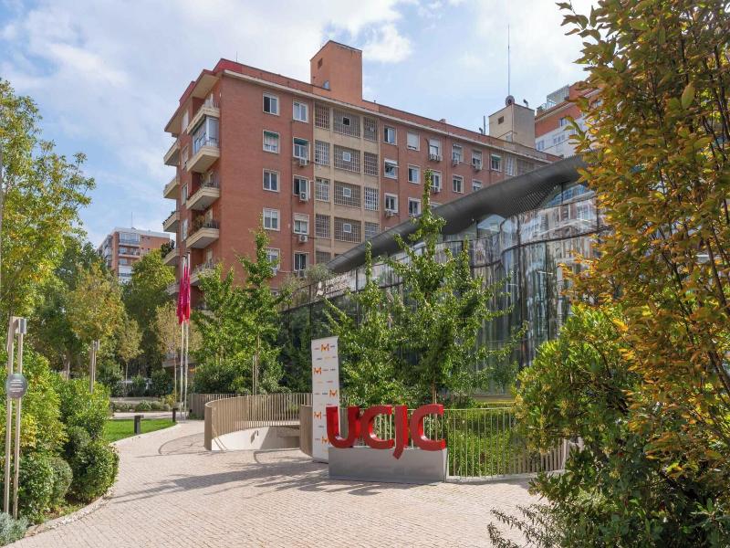 Limehome Madrid Calle Hurtado De Mendoza image