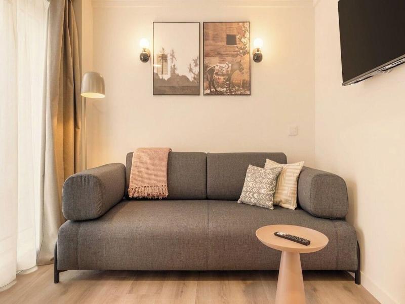 Limehome Madrid Calle Hurtado De Mendoza image