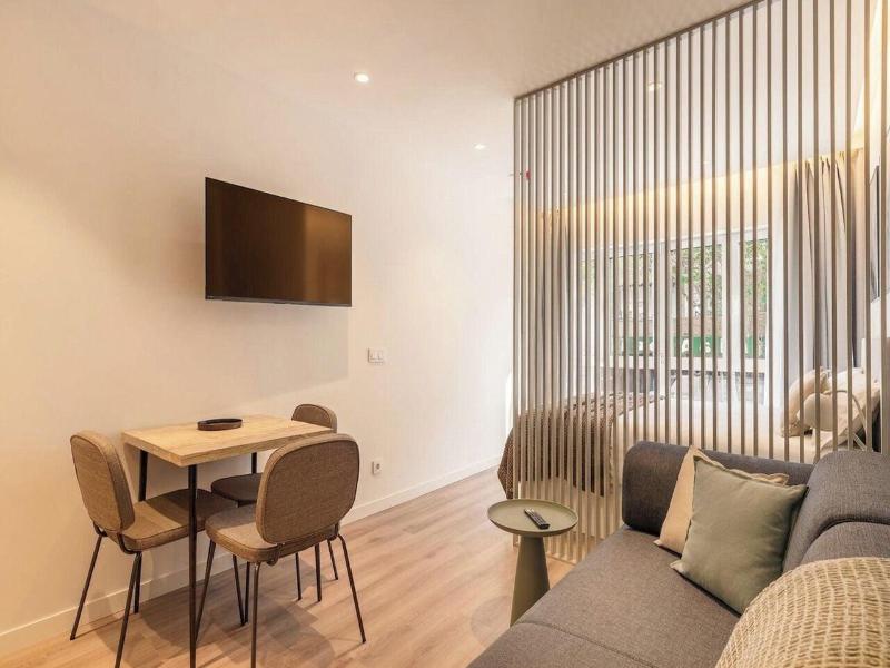 Limehome Madrid Calle Hurtado De Mendoza image