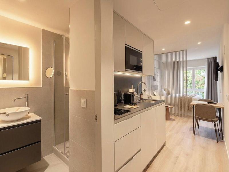 Limehome Madrid Calle Hurtado De Mendoza image