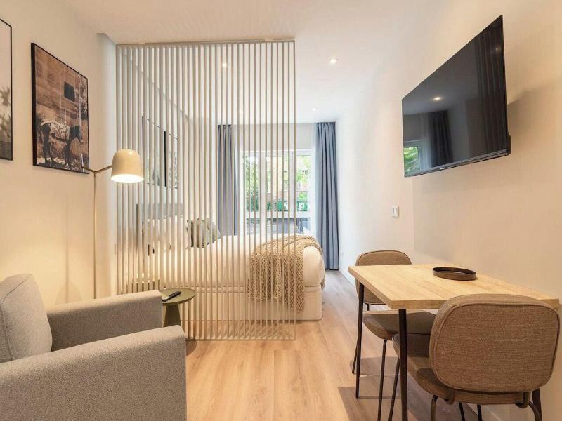 Limehome Madrid Calle Hurtado De Mendoza image
