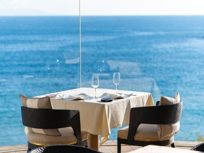 Hayama Hotel Otowa No Mori image