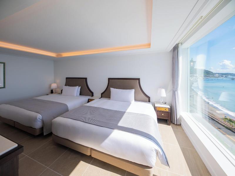 Hayama Hotel Otowa No Mori image