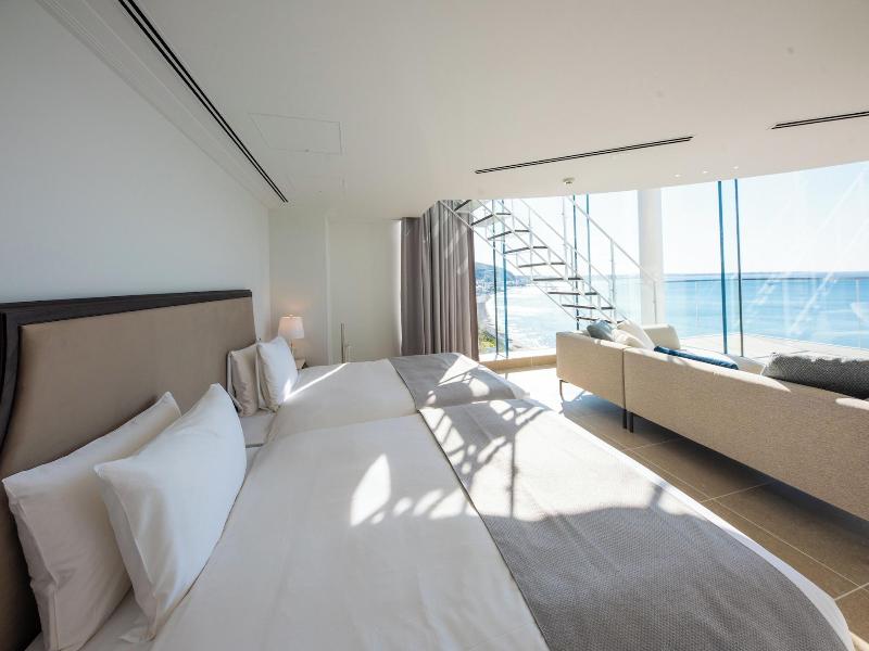 Hayama Hotel Otowa No Mori image