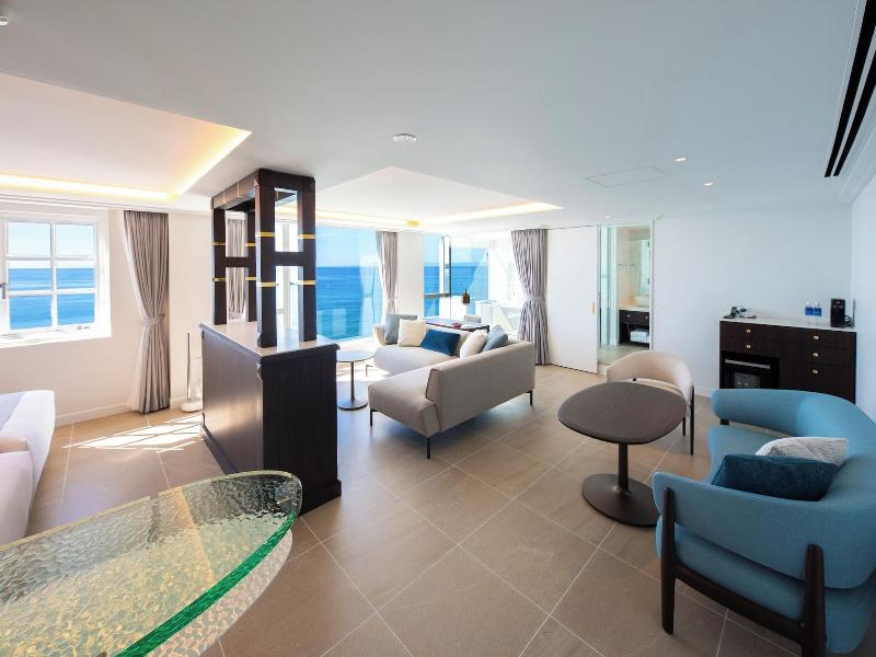 Hayama Hotel Otowa No Mori image
