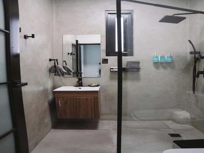 The Looking Glass Hotel image