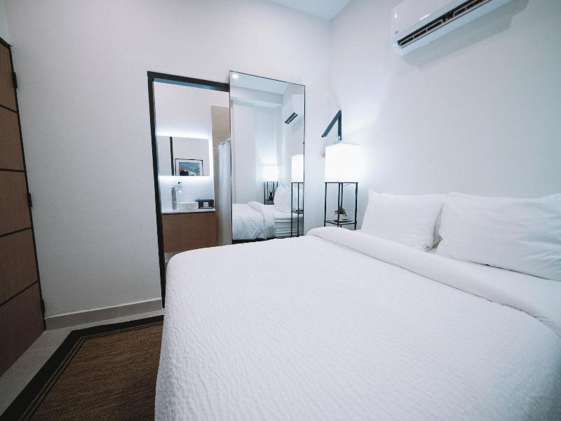 The Looking Glass Hotel image