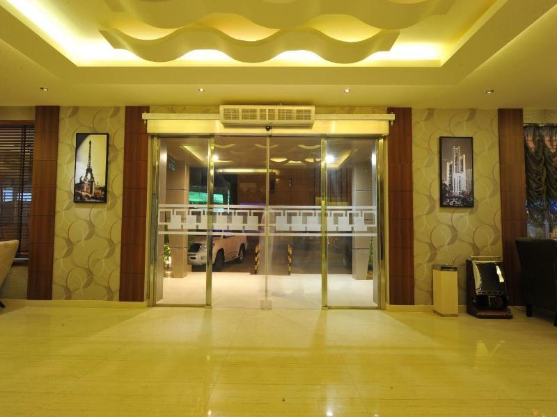 Al Janadriyah Suites 7 image